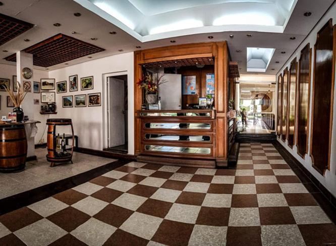 Hotel Emperador カファヤテ エクステリア 写真